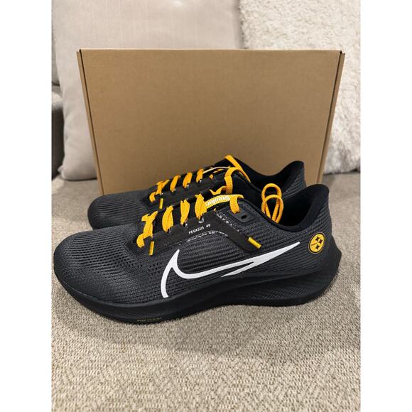 Sz 8.5 - Nike Pittsburgh Steelers Air Zoom Pegasus 40 - Picture 3 of 7